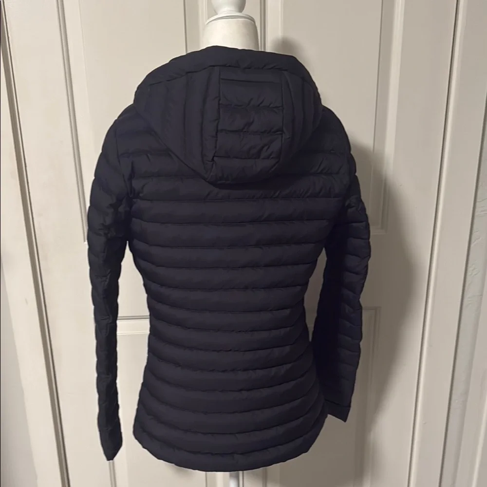 Lulu Lemon Women's Black Quilted Jacket - Picture 4 of 4